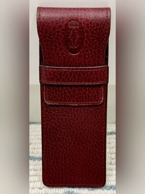 CARTIER Vintage Rare Unisex Signature Burgundy Pebbled Leather Pen Case/Couch